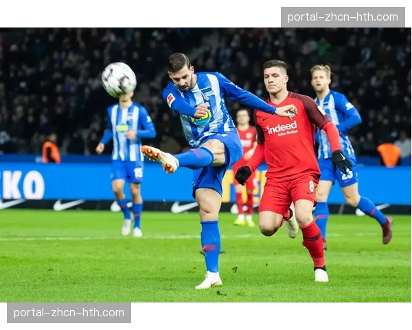 深度报道:柏林赫塔重返德甲后的生存策略与挑战 深度报道:柏林赫塔重返德甲后的生存策略与挑战