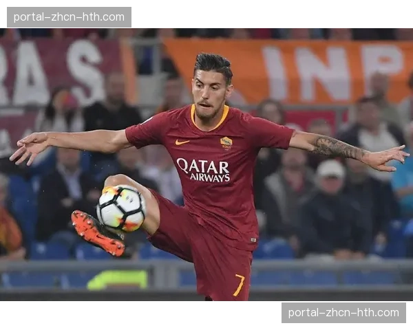 伤情更新:罗马中场核心佩莱格里尼因伤被提前换下 伤情更新:罗马中场核心佩莱格里尼因伤被提前换下